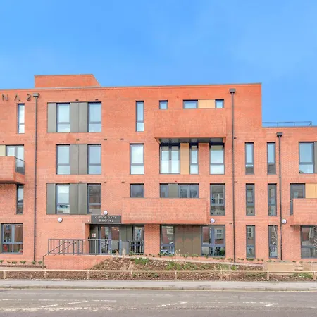 40 Citygate Apartment
